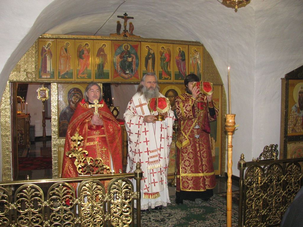 Посещение монастыря Владыкой Феогностом 17 декабря 2014 г.